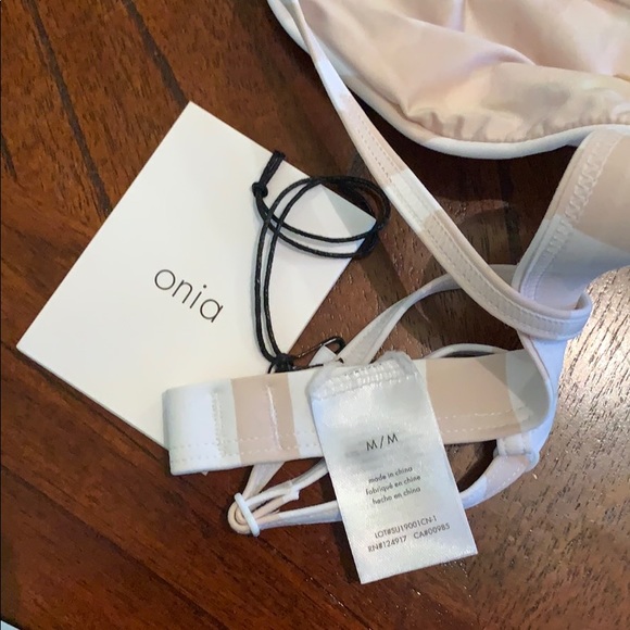 Too small - Picture 4 of 4